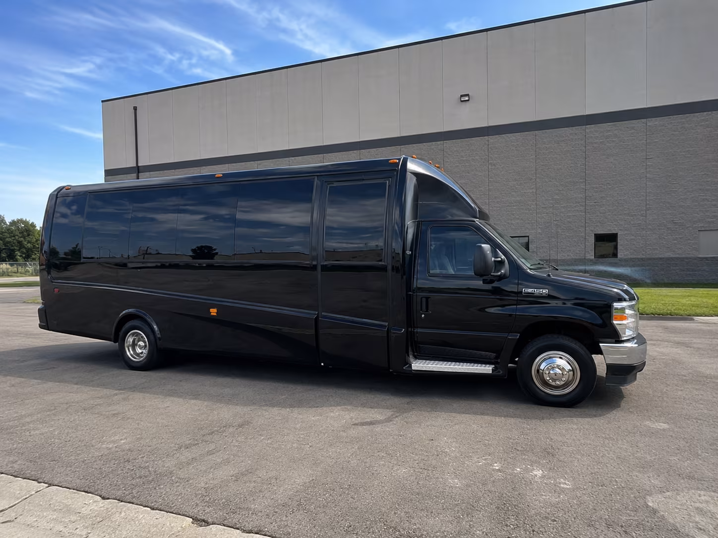 browse a large selection of buses for lakefront and private estate weddings in clermont