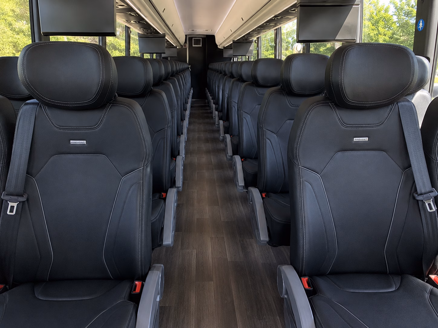 corporate retreat transportation to disney universal and gaylord palms