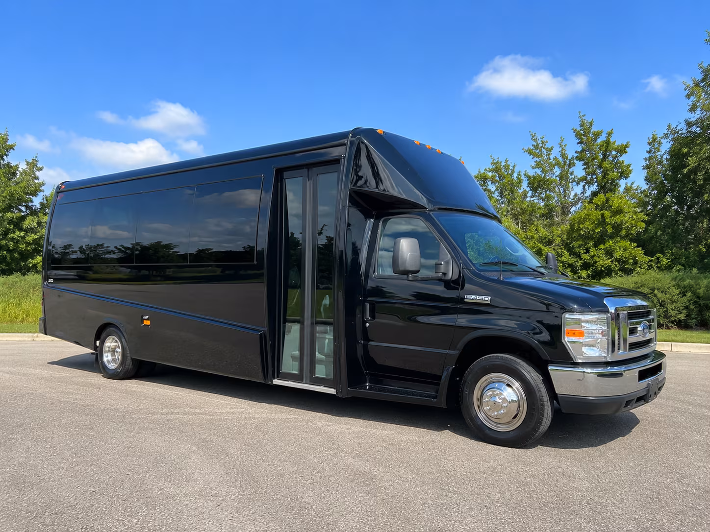 deltona arrive together with deltona charter bus rentals for prom