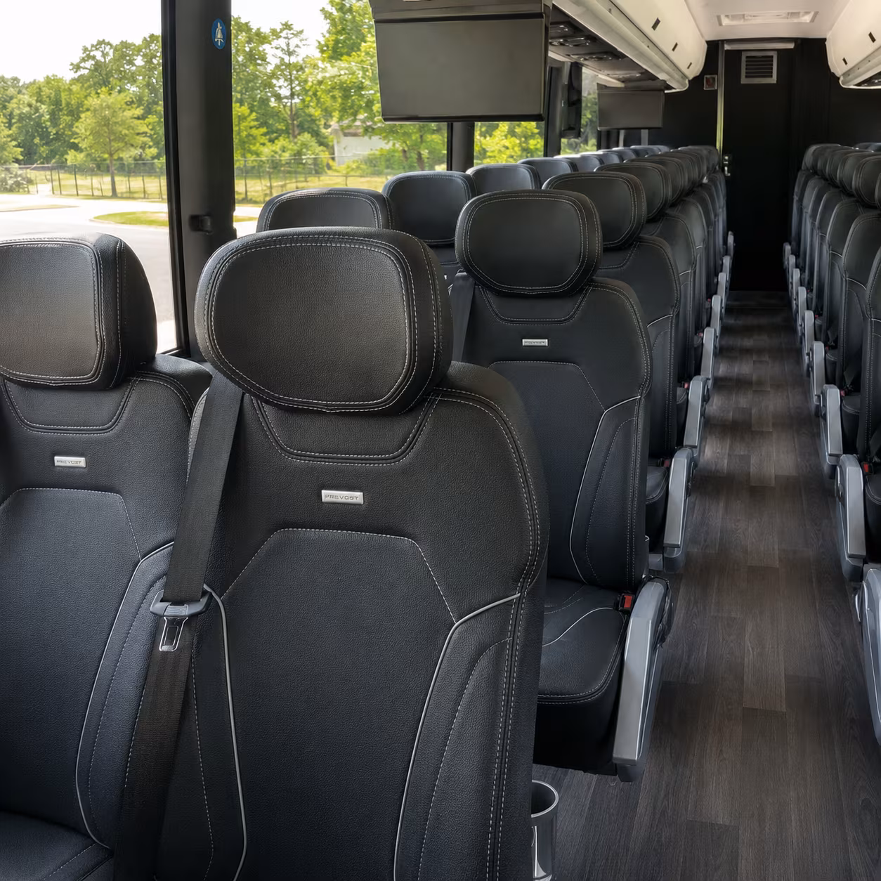 deltona school bus rentals for field trips and class outings
