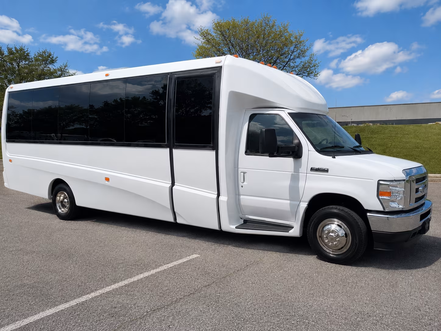 ocoee airport shuttle bus rentals