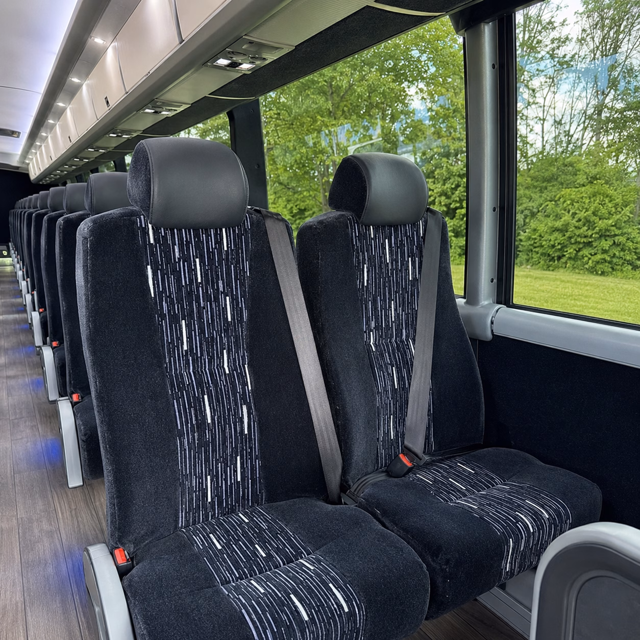 ocoee conference shuttles and corporate bus rentals in ocoee