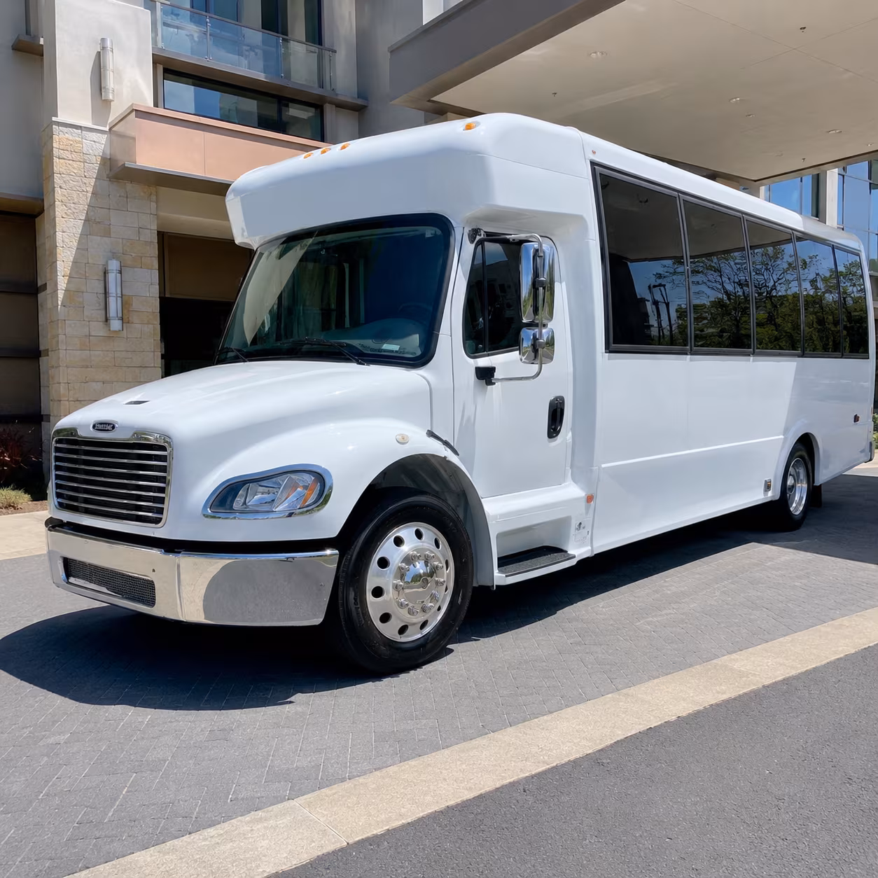 ocoee short and long distance charter bus rentals for ocoee school groups