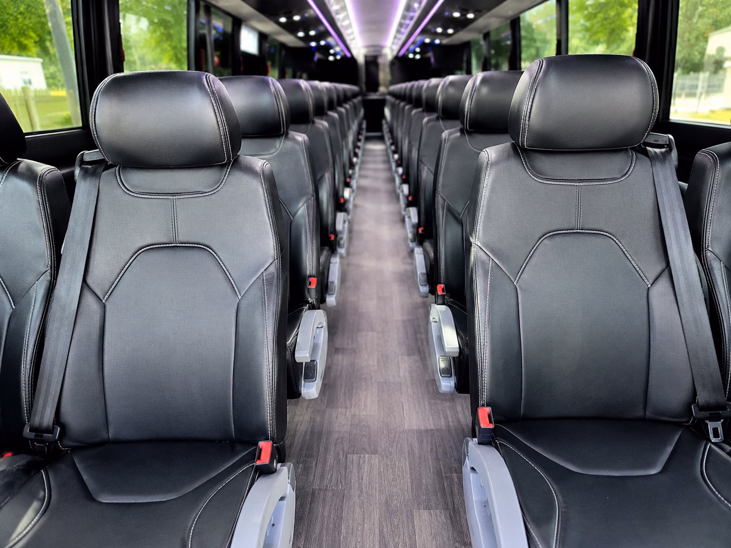 theme park shuttles from clermont to disney universal and beyond
