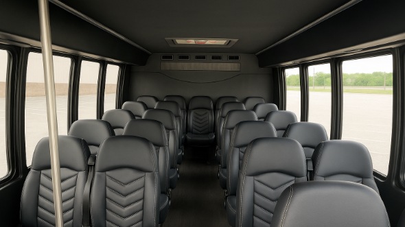 clermont 25 passenger minibus rental